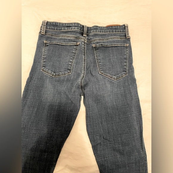 Lucky Brand Jeans - Picture 2 of 3